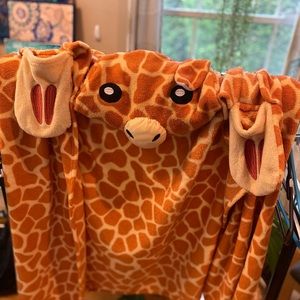 Adult giraffe towel